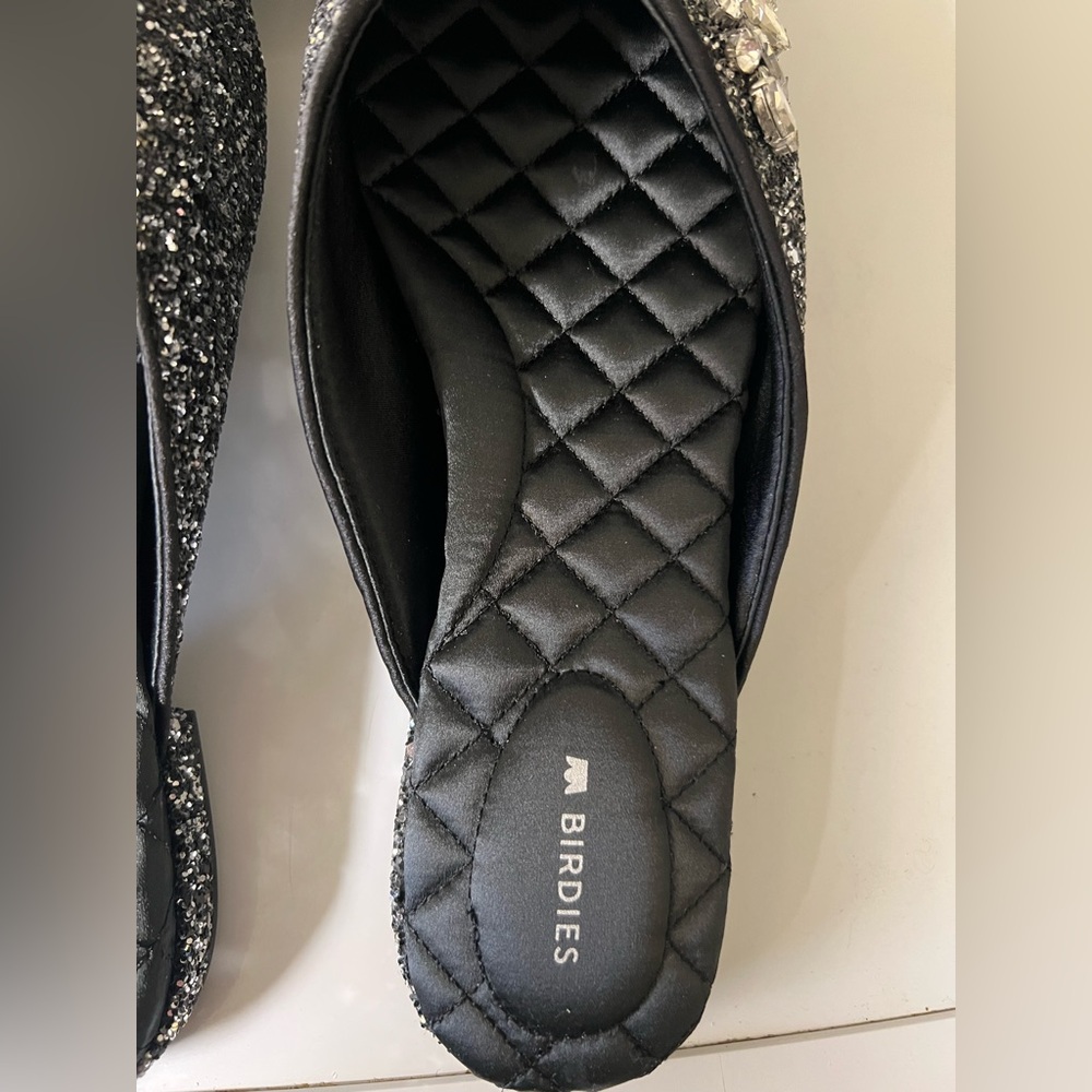 THE SWAN
Jeweled Gunmetal Sparkle 9.5 Birdies - Picture 12 of 12